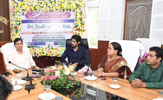 Tripura Minister Sudhangshu Das attends Janakalyan Shivir at Chandipur. 
